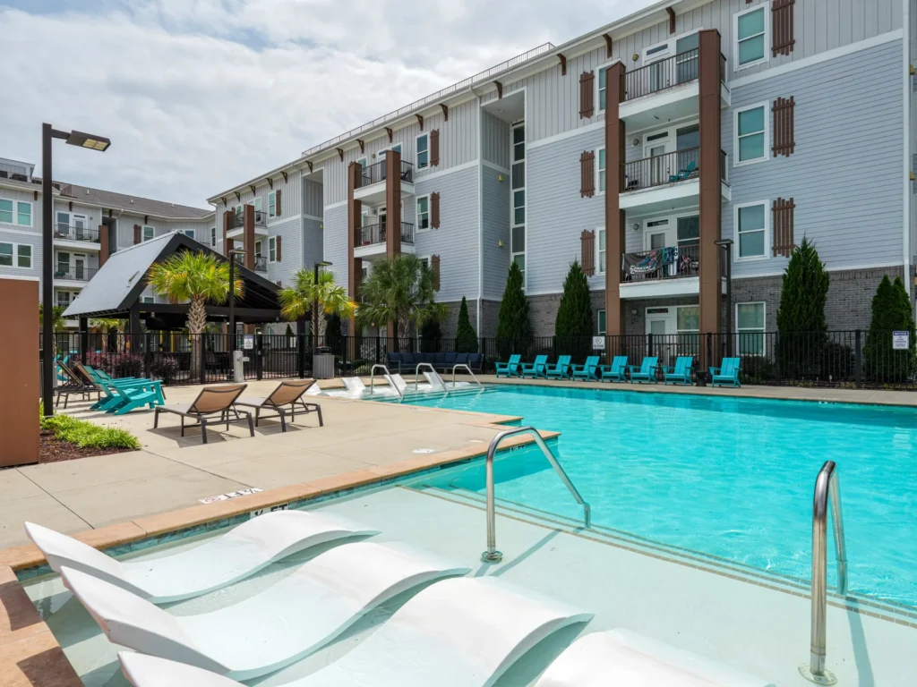 the-pier-pool-in-water-loungers